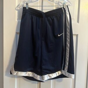 New drawstring shorts-smoke free home